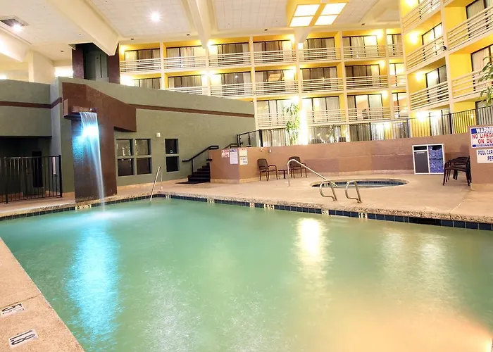 Hotel Four Points By Sheraton North 3*