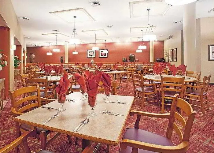 Hotel Four Points By Sheraton North 3*