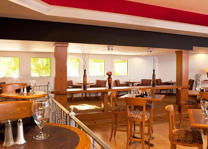 Hotel Four Points By Sheraton North 3*