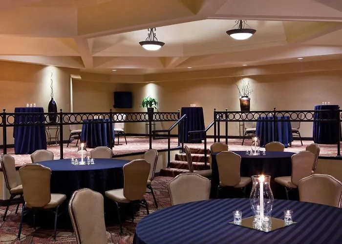 Four Points By Sheraton North Hotel